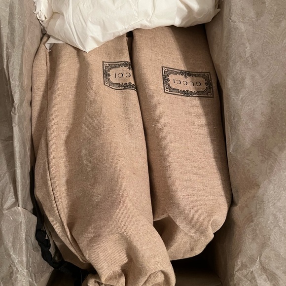 One time use Gucci shoes with box tags and packing!! Size 9 USA!! - Picture 3 of 5